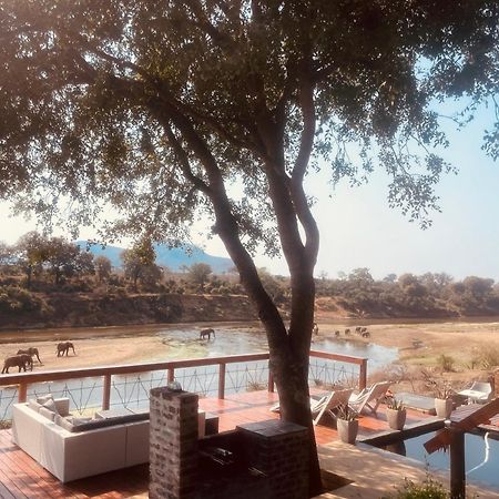 Hotel Hennie'S Rest Malalane Exterior foto