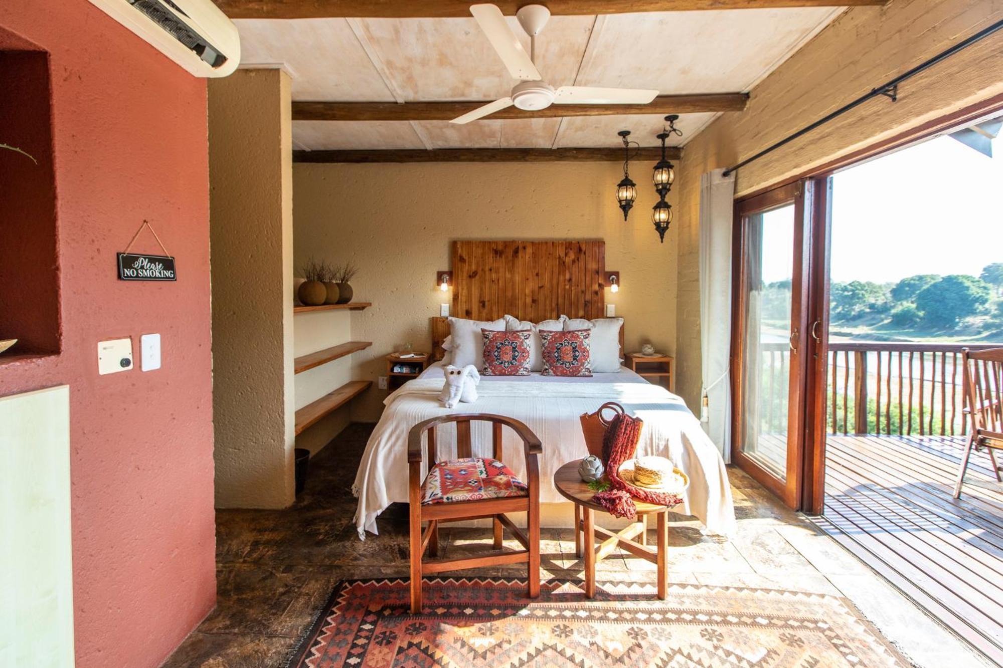 Hotel Hennie'S Rest Malalane Exterior foto