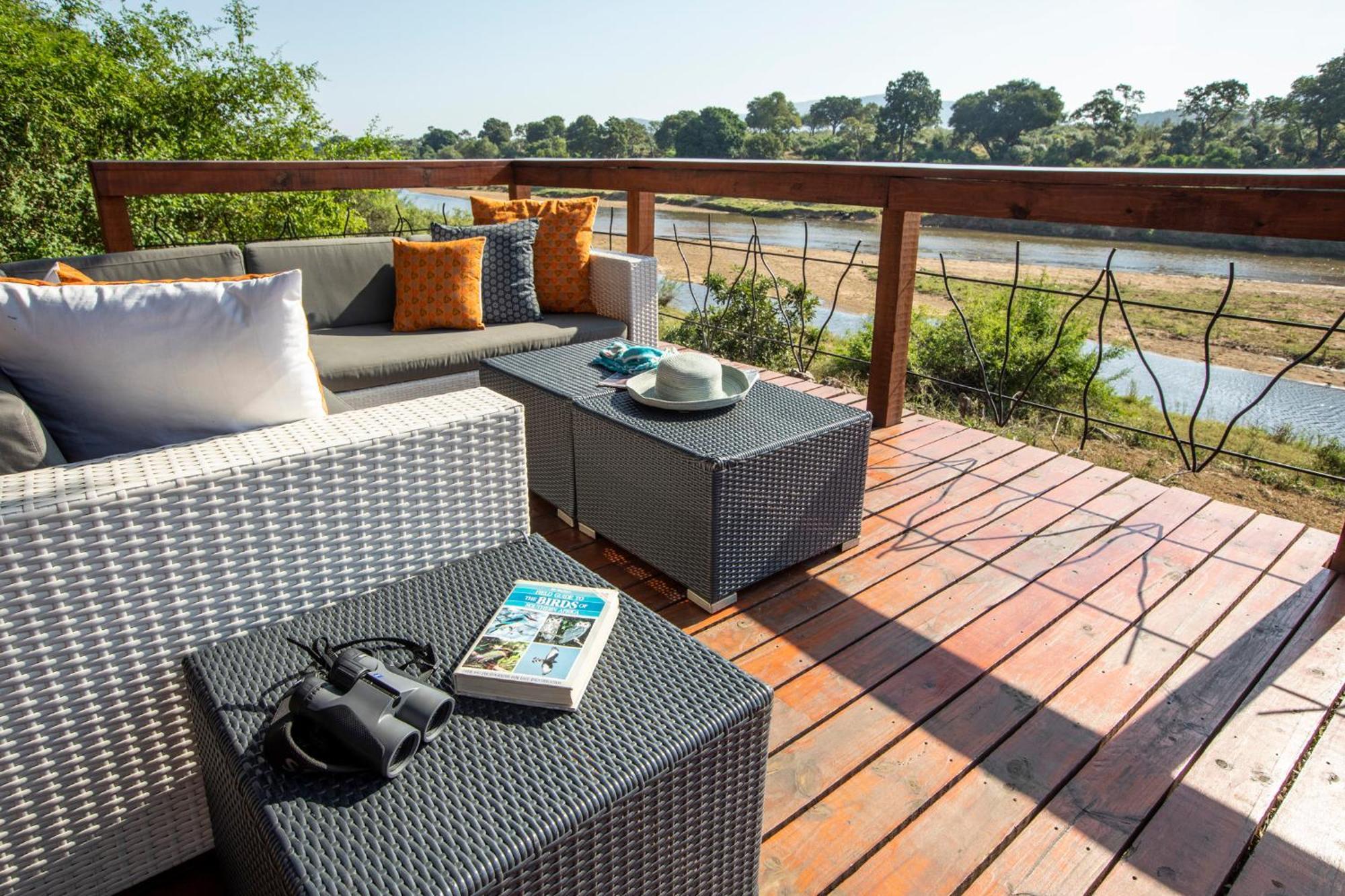 Hotel Hennie'S Rest Malalane Exterior foto